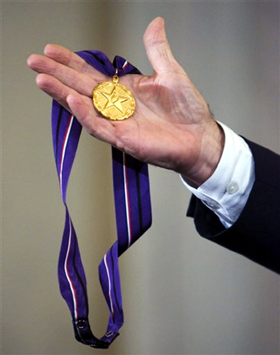 Gold Medal of Remembrance